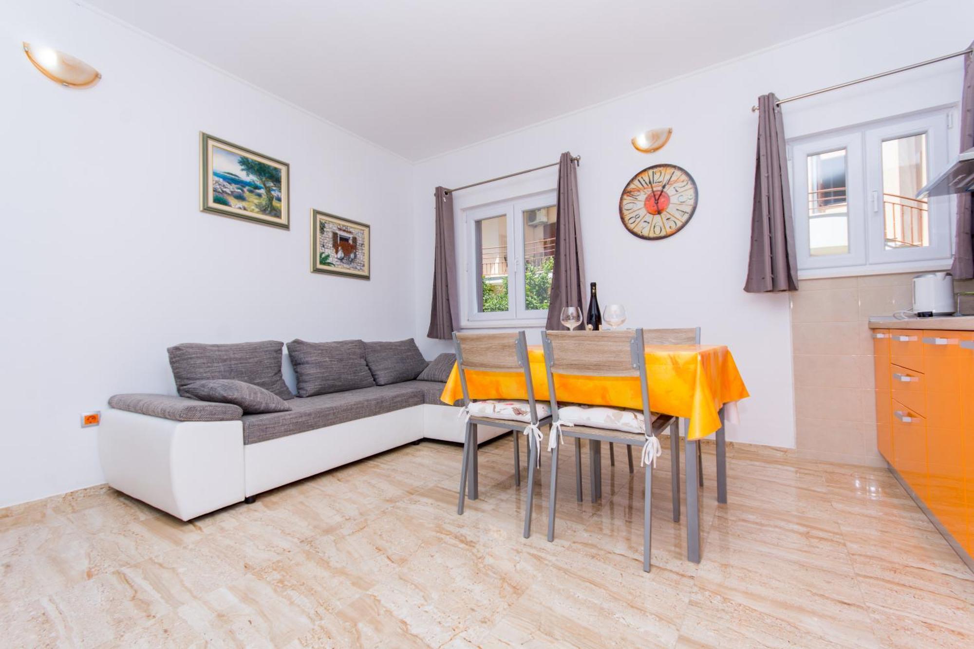 Apartmani Ferdi 特罗吉尔 外观 照片